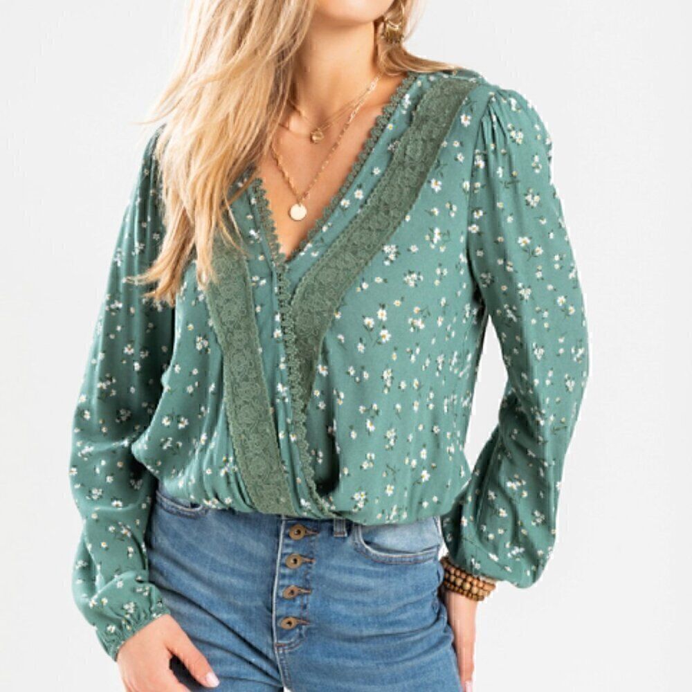 Mi Ami Green Floral Wrap Top Size S